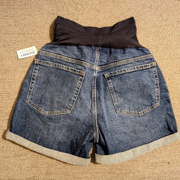 NWT Old Navy Maternity Jean shorts - Picture 9 of 9